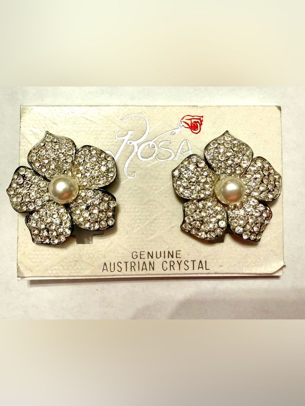 NWT Rosa Vintage Austrian Crystal  Pearl Floral Clip on Earrings Silver #100